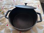 Zware gietijzeren kookpot, Huis en Inrichting, Keuken | Potten en Pannen, Ophalen, Gebruikt