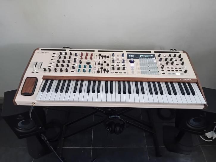 ARTURIA POLYBRUTE 12 perfecte staat met garantie + bonus, Muziek en Instrumenten, Keyboards, Zo goed als nieuw, 61 toetsen, Overige merken