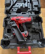 Milwaukee M18FFN 18v Framing Nailer With 5ah Battery And Car, Doe-het-zelf en Bouw, Ophalen of Verzenden, Gebruikt