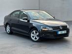 Vw Jetta 1.6 TDI gekeurd vvk 155.000km, Auto's, Voorwielaandrijving, Euro 5, Zwart, Zwart