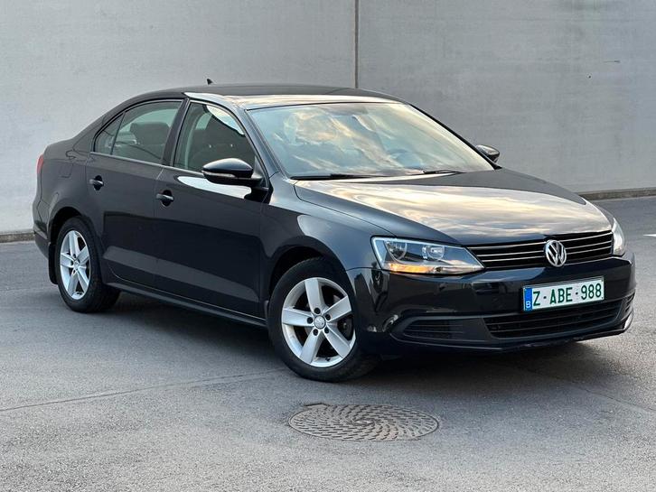 Vw Jetta 1.6 TDI gekeurd vvk 155.000km, Auto's, Volkswagen, Bedrijf, Jetta, Airbags, Alarm, Bluetooth, Bochtverlichting, Boordcomputer