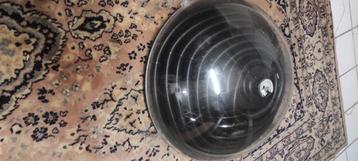 Solar bol in goede staat beschikbaar voor biedingen