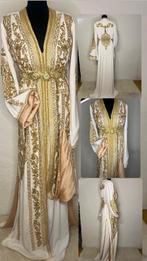 Très belle et moderne takchitas , caftan a location, Ophalen, Zo goed als nieuw, Maat 38/40 (M)