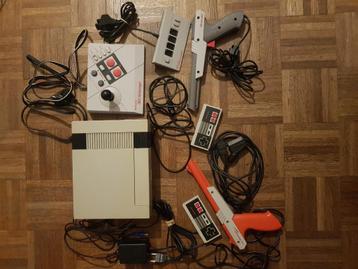 Console RGB Nintendo Nes FRA + accessoires, Enlèvement, Utilisé, Avec 2 manettes, Avec zapper/pistolet