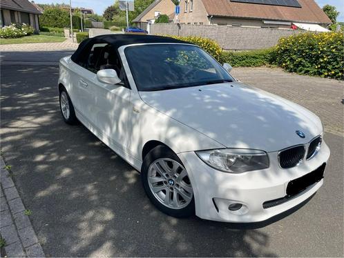 BMW 118d Cabriolet Bj 2011 Automaat, Auto's, BMW, Particulier, 1 Reeks, Diesel, Euro 5, Cabriolet, 5 deurs, Automaat, Wit, Zwart