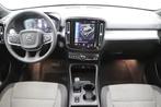 (2AKQ085) VOLVO XC40, Stof, Gebruikt, Euro 6, USB