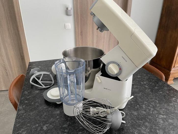 KENWOOD CLASSIC MET ALLE TOEBEHOREN., Elektronische apparatuur, Keukenmixers, Zo goed als nieuw, Vaatwasserbestendig, Ophalen