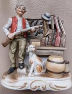 Vintage keramisch beeldje jager met hond, Ophalen, Zo goed als nieuw, Mens