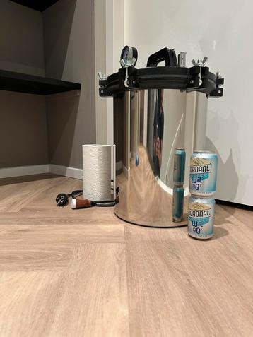 NIEUW Autoclaaf sterilisator 24 liter beschikbaar voor biedingen