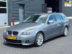 BMW 5-serie Touring 523i Executive , PDC , Navi , Airco, Automaat, 2497 cc, Break, Zilver of Grijs