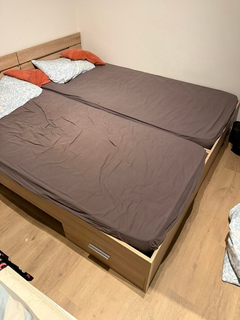 2 lits simples, Maison & Meubles, Chambre à coucher | Lits, Comme neuf, Enlèvement