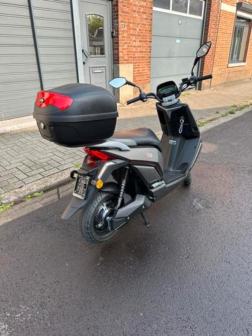 Livan e3 elektrische scooter a klasse, Enlèvement