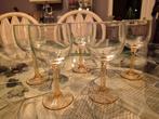 5 verres à vin avec pied rose et 1 boîte à oeufs (pour 12), Maison & Meubles, Enlèvement, Comme neuf