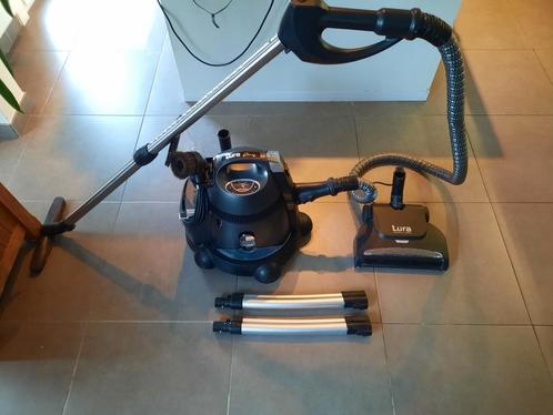 Stofzuiger met waterreservoir Merk Lura - Nieuwe prijs, Elektronische apparatuur, Stofzuigers, Ophalen