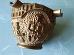 Mooi asbakje met reliëf tekeningen, Antiquités & Art, Antiquités | Bronze & Cuivre, Enlèvement
