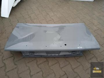 dodge challenger III achterklep perfect beschikbaar voor biedingen