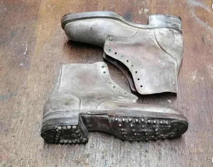Militaire laarzen Wapenstilstandslegioen politiemilitie WO2, Verzamelen, Militaria | Tweede Wereldoorlog, Verzenden