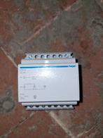 Hager ST313 veiligheidstransformator 230V/12V/24V, Enlèvement, Comme neuf