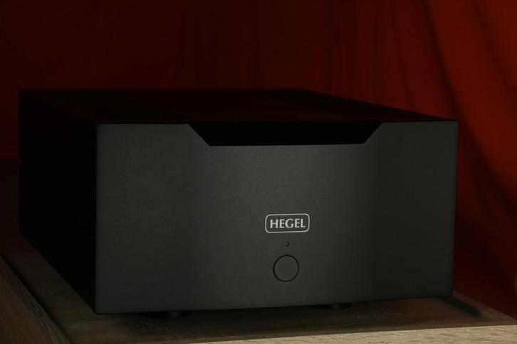 Hegel H30A / H 30 A - Beursdemo. BTW/VAT. Pre amp ook nodig?, Audio, Tv en Foto, Versterkers en Ontvangers, Zo goed als nieuw