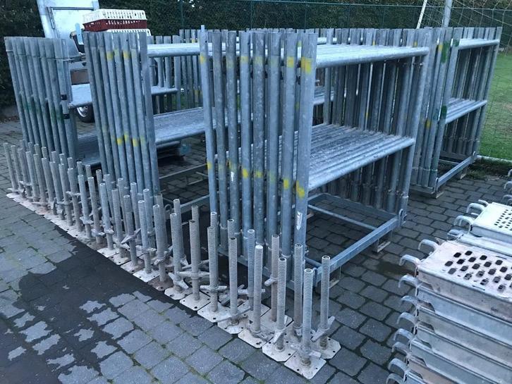 200m2 stelling!!, Doe-het-zelf en Bouw, Steigers, Zo goed als nieuw, Gevelsteiger, 5 meter of hoger, Ophalen
