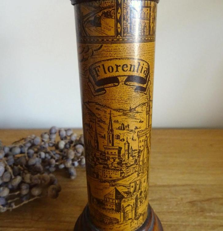 Florentijnse pepermolen. Florentia, Italy. Vintage, Antiek en Kunst, Antiek | Keukengerei, Ophalen of Verzenden