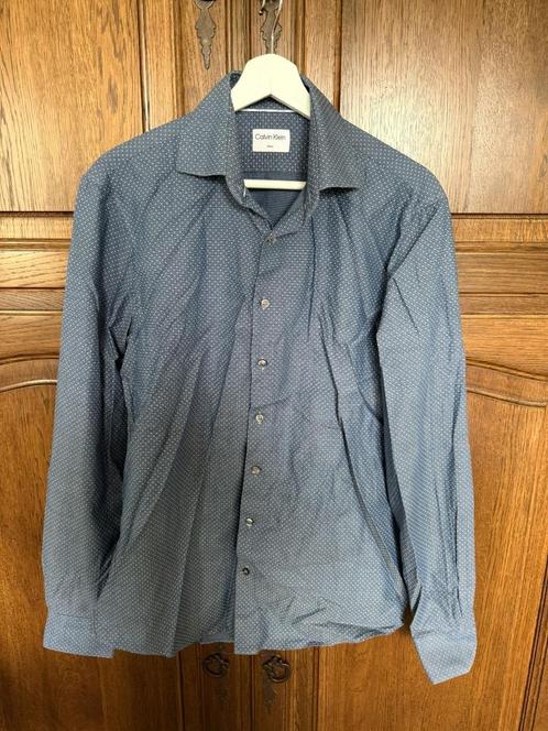 Calvin Klein herenhemd — maat 39 — getailleerd, Kleding | Heren, Overhemden, Zo goed als nieuw, Halswijdte 39/40 (M), Blauw, Ophalen of Verzenden