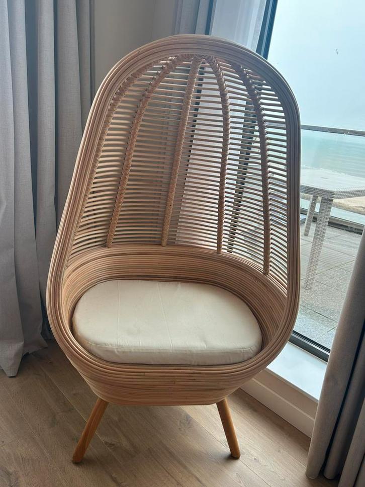 Cane Line Hive loungestoel riet met teakhouten poten, Tuin en Terras, Tuinstoelen, Zo goed als nieuw, Ophalen