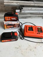 Batteries Power Plus + chargeur, Bricolage & Construction, Outillage | Pièces de machine & Accessoires, Enlèvement, Neuf