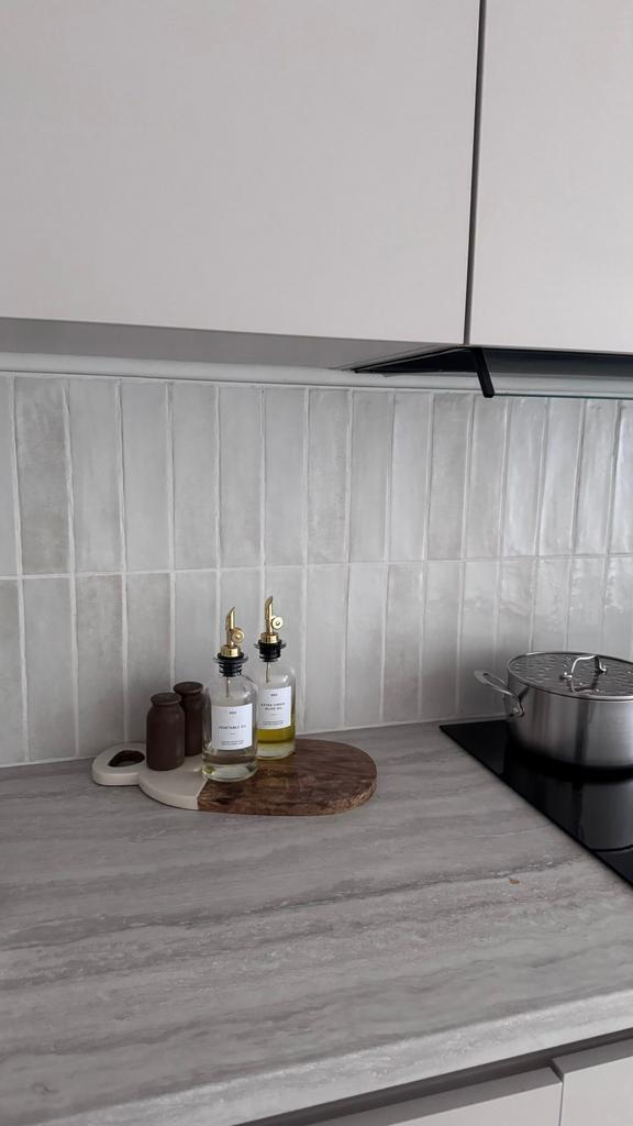 Keramische tegels + voegmortel – alles samen voor €200, Bricolage & Construction, Dalles & Carrelages, Comme neuf, Enlèvement ou Envoi