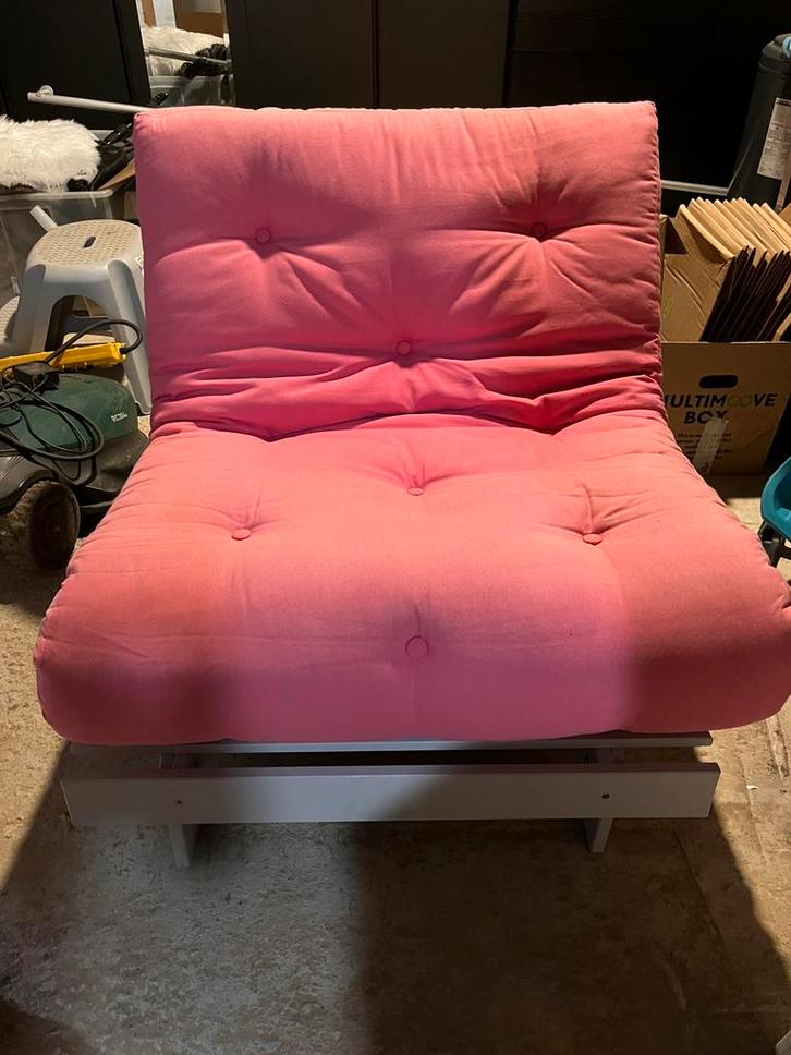 Futon zetelbed in goede staat., Huis en Inrichting, Slaapkamer | Slaapbanken, Gebruikt, 90 cm, 200 cm, Eenpersoons, Grijs, Ophalen