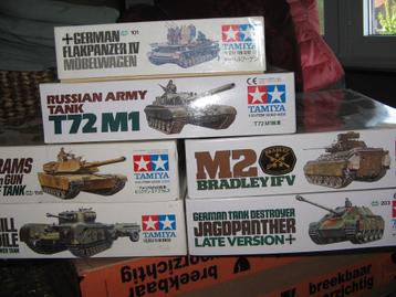 lot tamiya bouwdozen van tanks op 1/35 beschikbaar voor biedingen