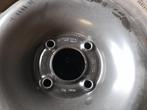 Bijna nieuwe set winterbanden gemonteerd op velgen (4000km), Auto-onderdelen, Ophalen, Gebruikt, 15 inch, Winterbanden