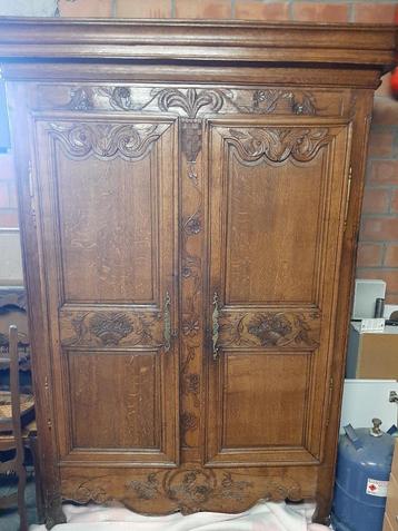 armoire de mariage ancienne, Enlèvement