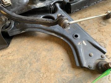 Draagarm links-voor van een Fiat Doblo beschikbaar voor biedingen