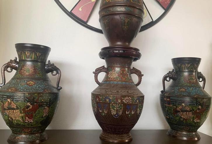 4 MAGNIFICENT CLOISONNÉ MEIJI COLLECTION SUPER SIZE, Antiek en Kunst, Antiek | Email, Ophalen