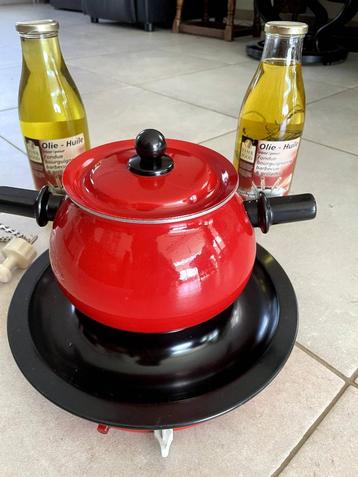 fondue potje  voor vlees, vis of chocolade elektrisch beschikbaar voor biedingen