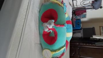 Coussin  confortable pour bebe dès 6 mois beschikbaar voor biedingen