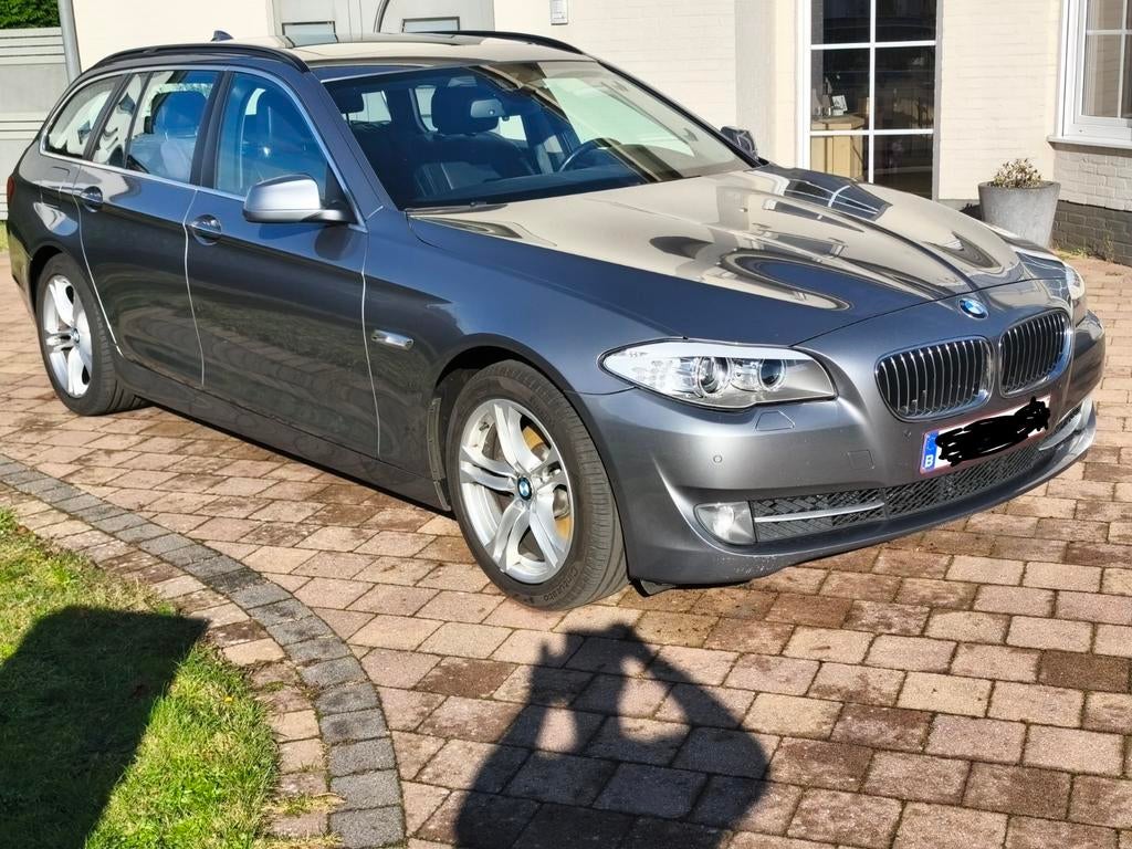 BMW 5reeks F11 te koop, Autos, Cuir, Entretenue par le concessionnaire, Noir, 5 portes