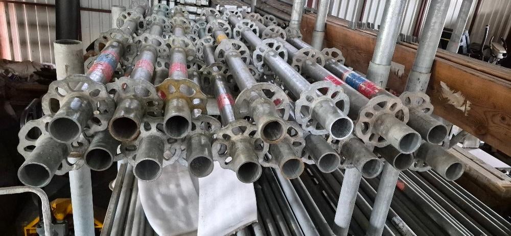 Altrad scafom layher afix allround staanders 2m, Ophalen, Gebruikt, Gevelsteiger, 5 meter of hoger