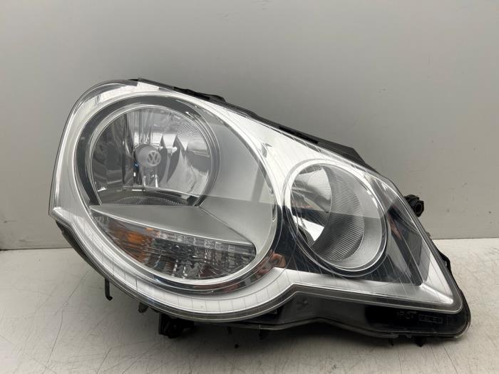 Phare droit d'un Volkswagen Polo, Autos : Pièces & Accessoires, Volkswagen, -, 3 mois de garantie, Utilisé