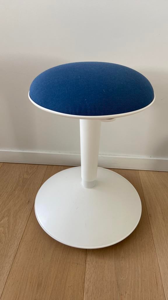 Ikea ergonomisch bureaustoeltje nilserik, Huis en Inrichting, Krukjes, Ophalen, Nieuw