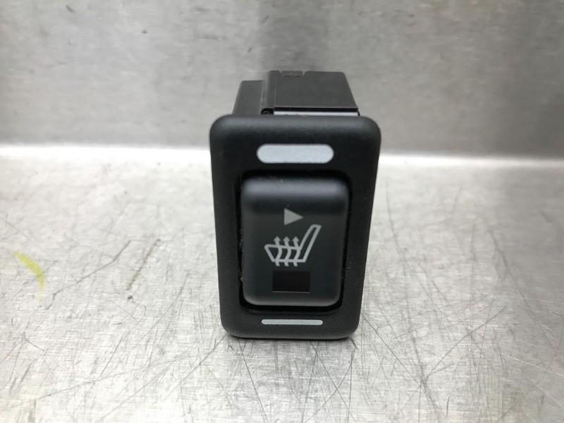 STOELVERWARMING SCHAKELAAR Toyota GT 86 (ZN) (01-2012/-), Gebruikt, Toyota