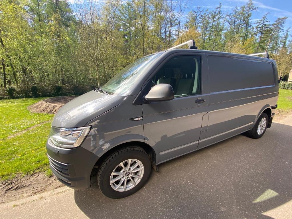 Volkswagen transporter T6 // 2018 // 181846km, Auto's, Stof, 4 cilinders, Volkswagen, 2500 kg