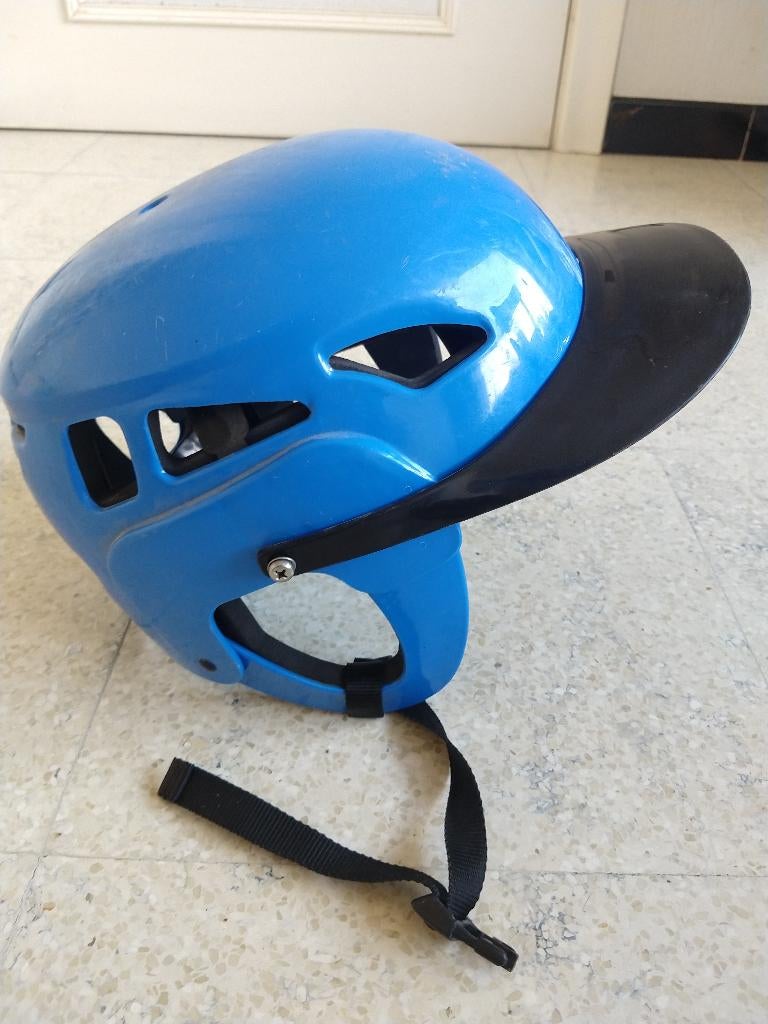 Helm wildwater kajak, Sport en Fitness, Overige Sport en Fitness, Gebruikt, Ophalen of Verzenden