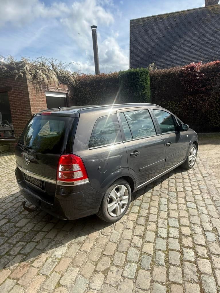 Mooie Opel Zafira 2013 benzine 7 zitplaatsen, Auto's, Euro 5, Bedrijf, Cruise Control, Zafira