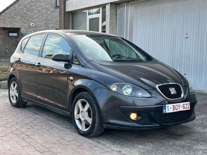 Seat ALTEA Essence rose Prête a immatriculer, Autos, Seat, Particulier, Altea, Airbags, Air conditionné, Cruise Control, Vitres électriques