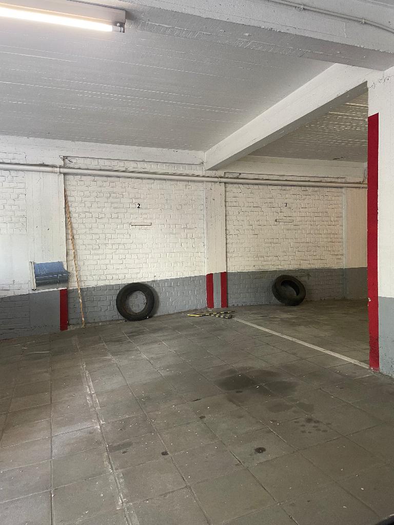 Place de parking à louer, Autos : Divers