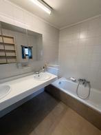 Badkamer, Enlèvement, Utilisé, Avec baignoire