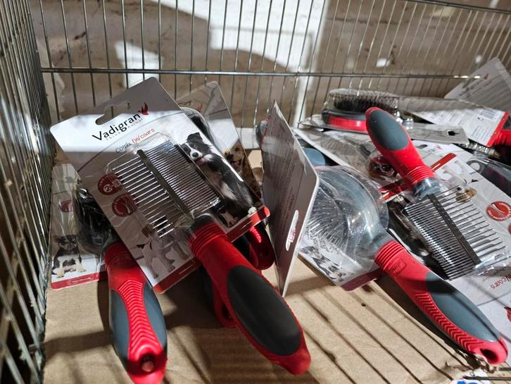 Borstels,- kammen en meer - Winkel en Webshop, Dieren en Toebehoren, Honden-accessoires, Ophalen