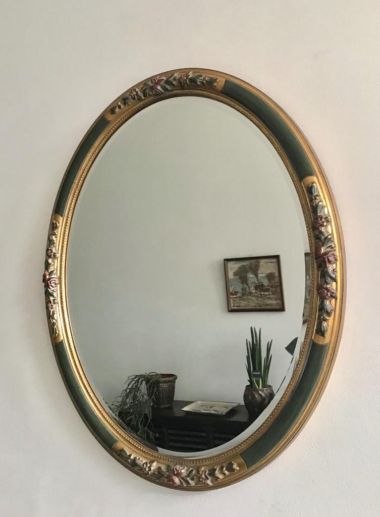 Ovale grote spiegel met houten lijst met bloemen - Deknudt, Ophalen, Zo goed als nieuw, Minder dan 100 cm, Ovaal